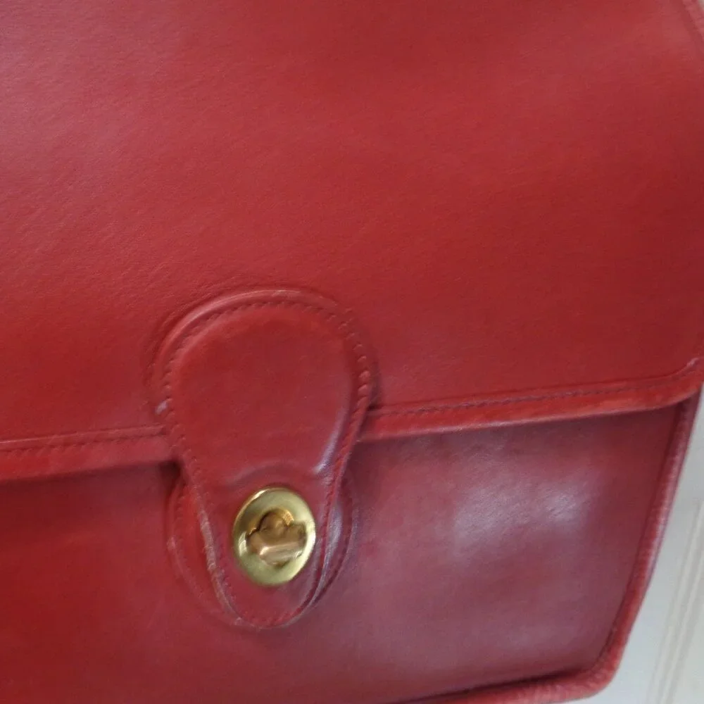 COACH VINTAGE WILLIS LEGACY CROSSBODY BAG - Picture 3 of 8
